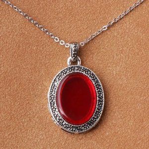 Silver plated Antique Necklace With Red Glossy Resin Stone Inlay
